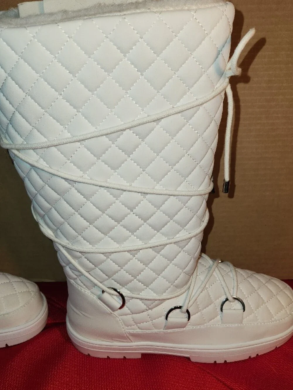 JustFab Quilted White Lace-Up Winter Boots